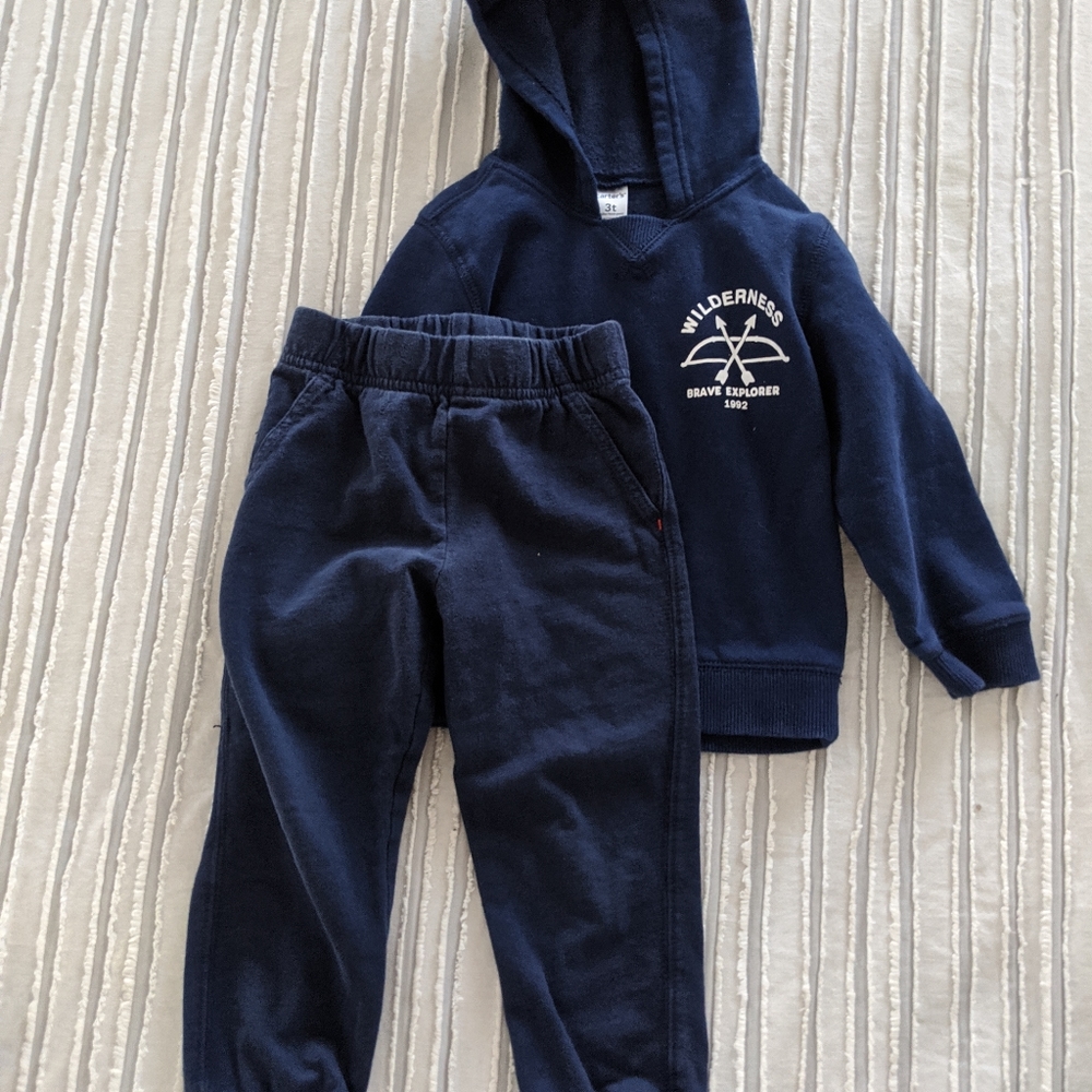 Carter's boys 3t hoodie and sweatpants outfit